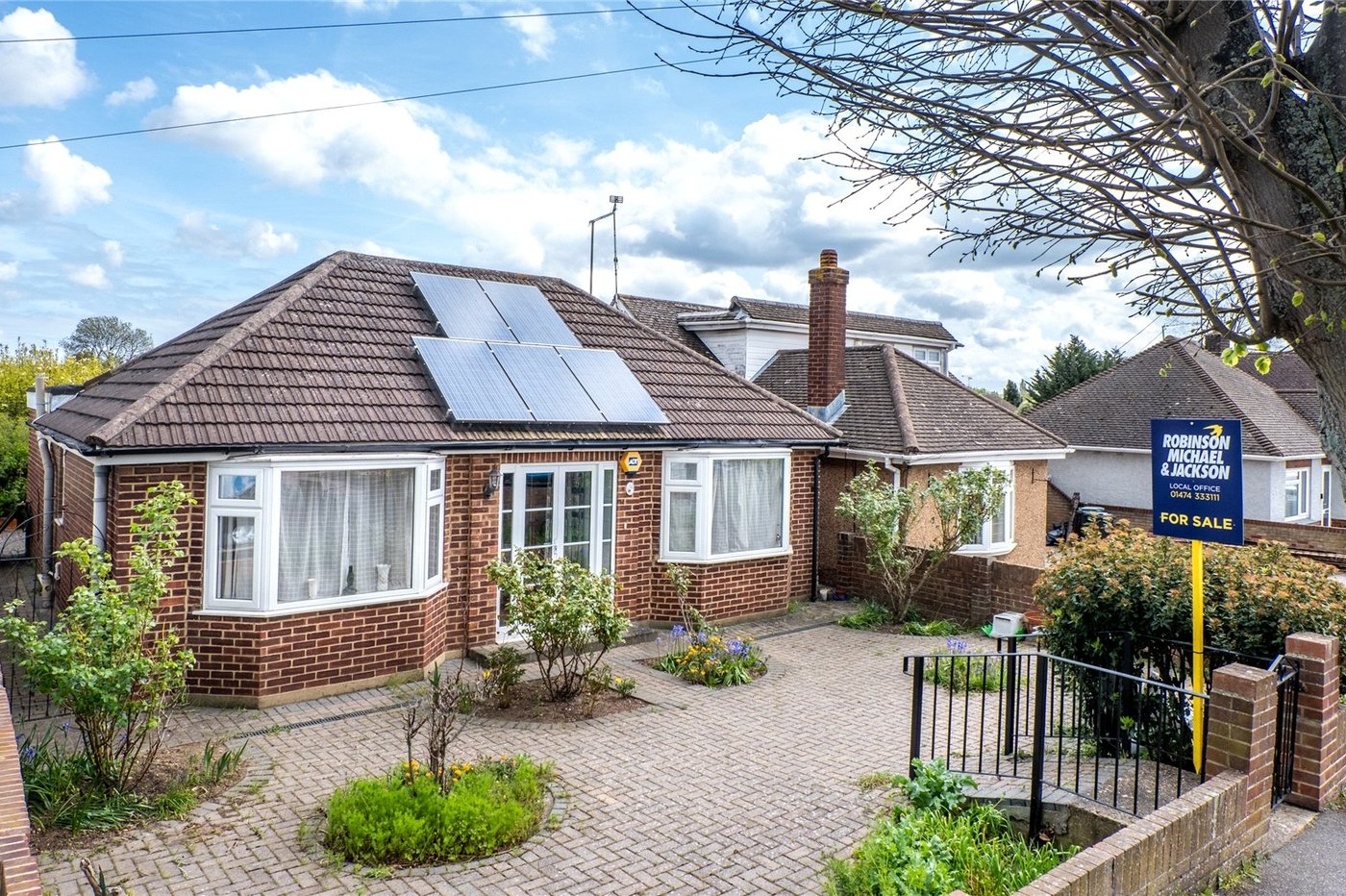 2 bedroom bungalow for sale in Northfleet | Robinson Michael & Jackson