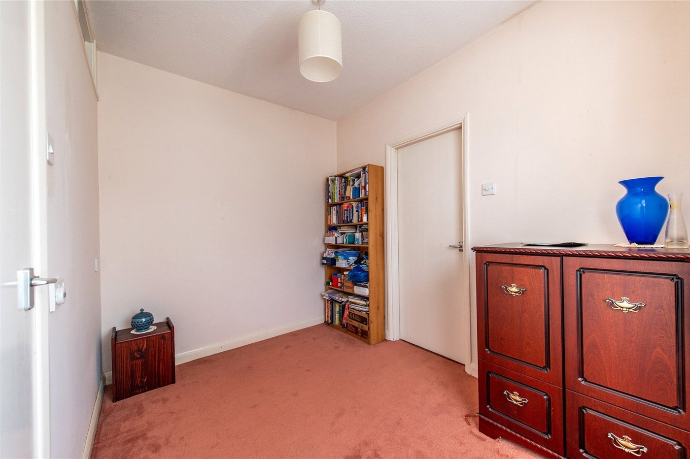 2 bedroom bungalow for sale in Northfleet | Robinson Michael & Jackson