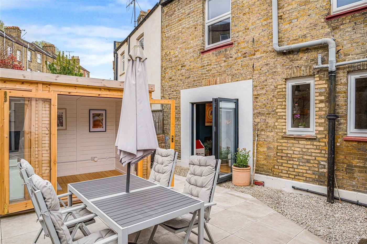 2 bedroom house for sale in Plumstead | Robinson Jackson