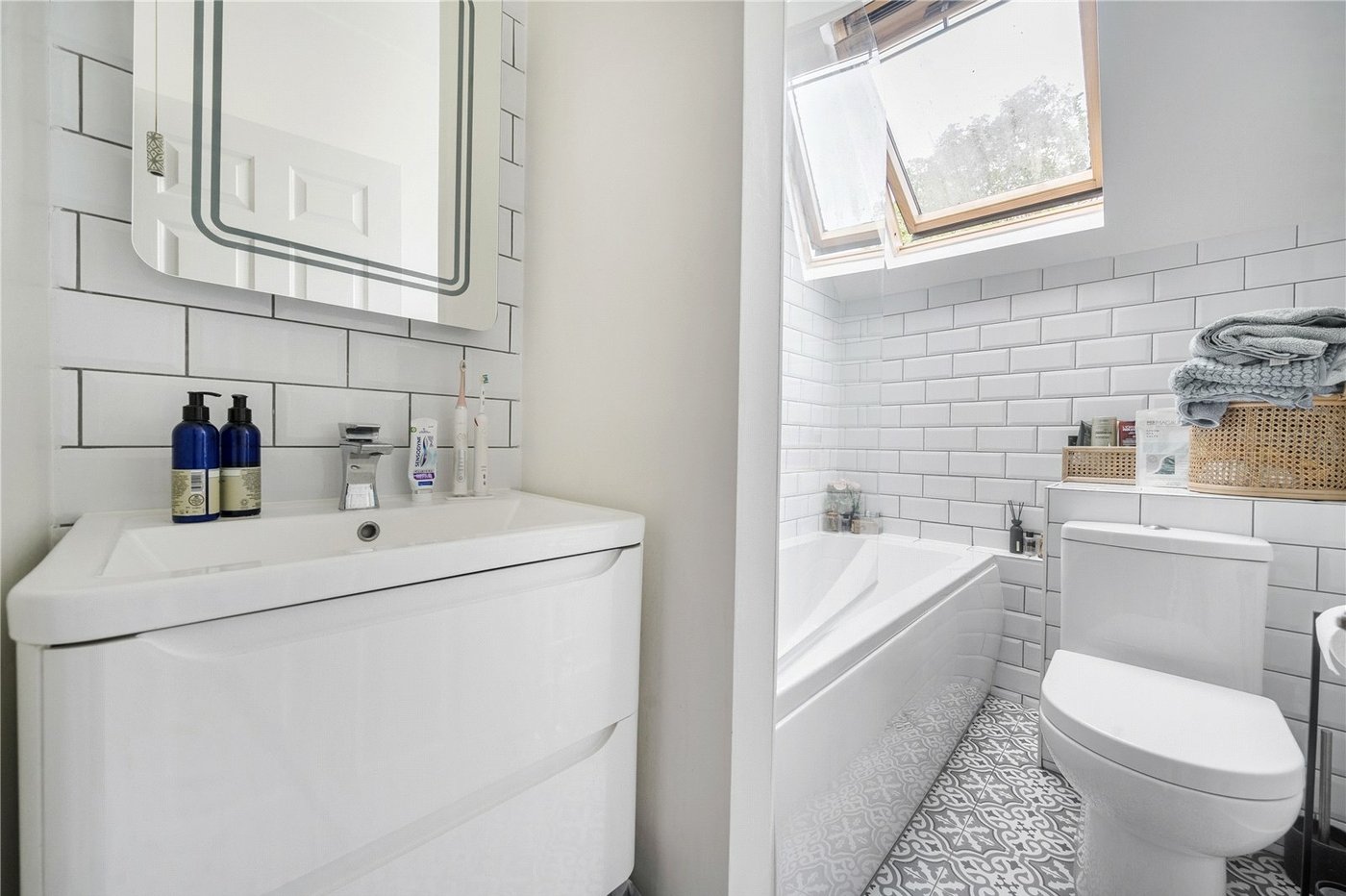 2 bedroom property for sale in Sydenham | Robinson Jackson