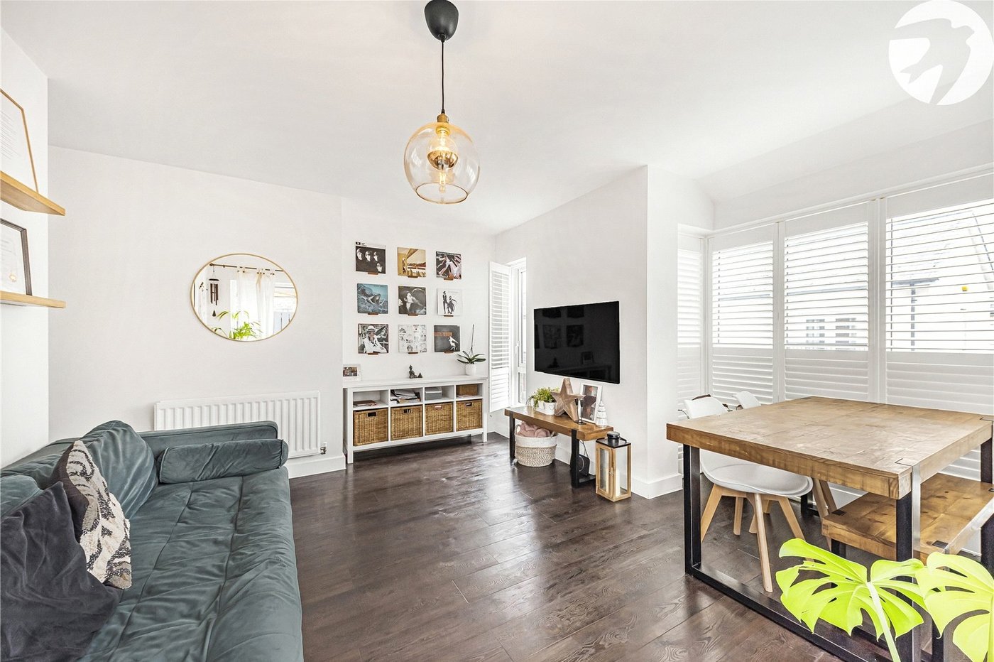 2 bedroom property for sale in Greenhithe | Robinson Jackson