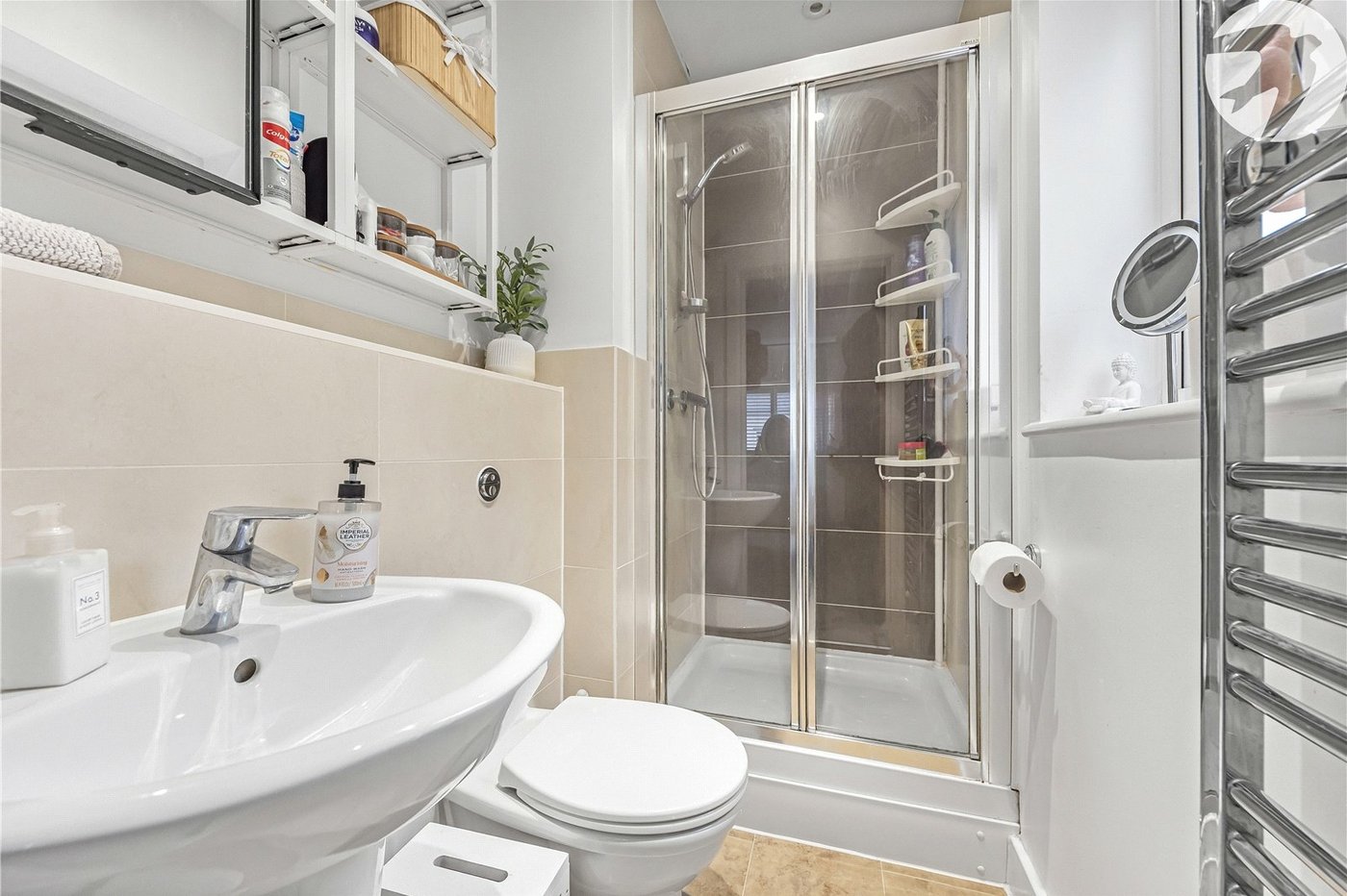 2 bedroom property for sale in Greenhithe | Robinson Jackson