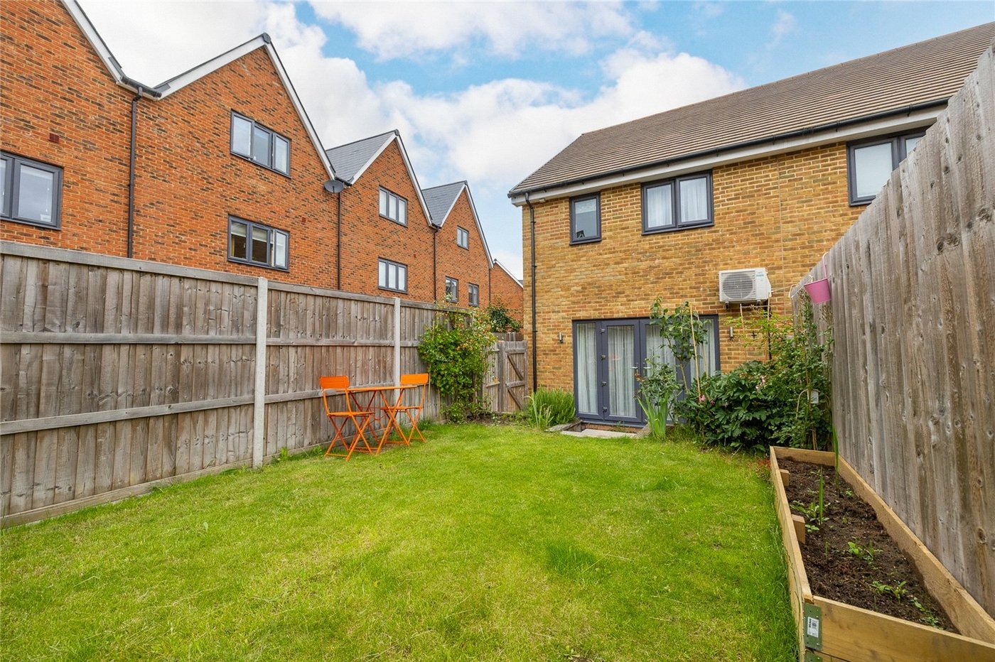 2 bedroom house for sale in Northfleet | Robinson Michael & Jackson