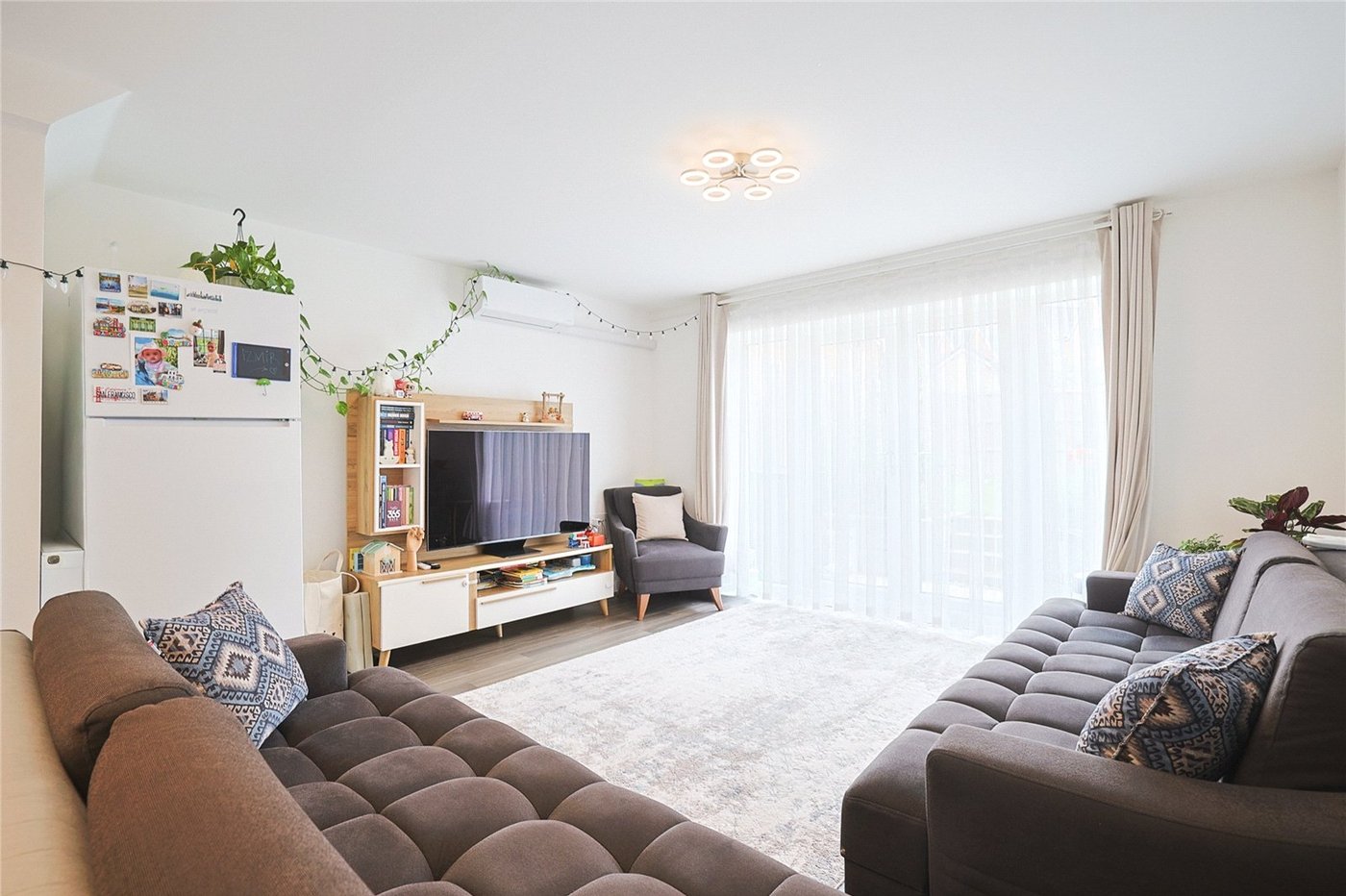2 bedroom house for sale in Northfleet | Robinson Michael & Jackson