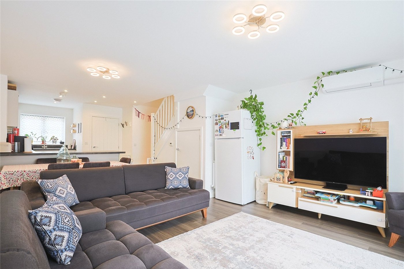 2 bedroom house for sale in Northfleet | Robinson Michael & Jackson