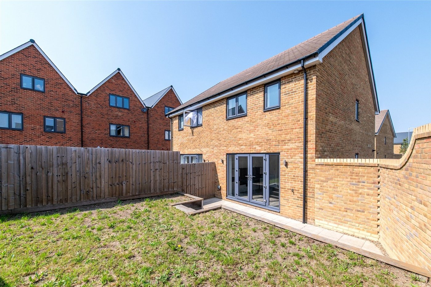 2 bedroom house for sale in Northfleet | Robinson Michael & Jackson