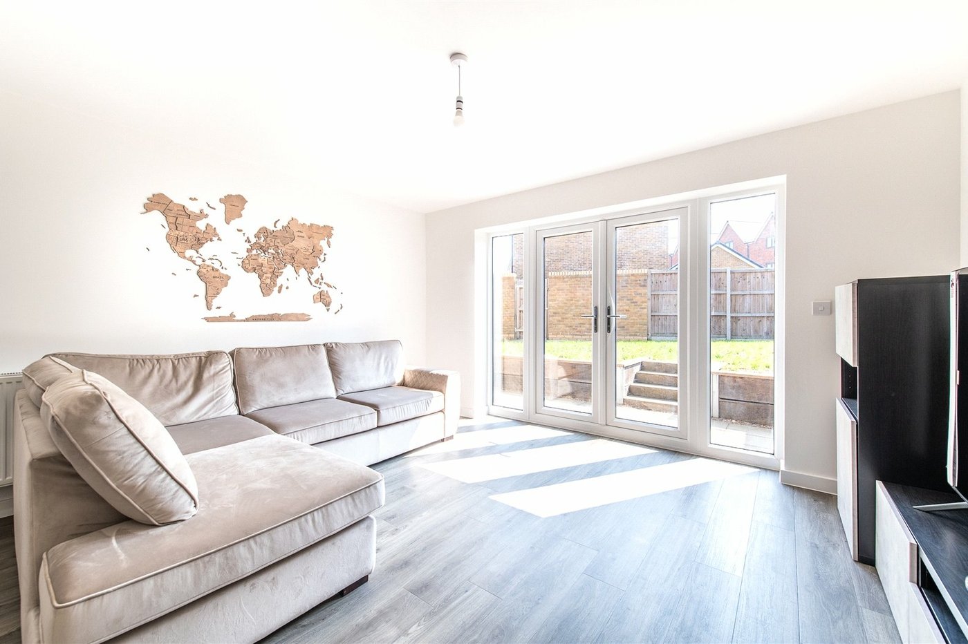 2 bedroom house for sale in Northfleet | Robinson Michael & Jackson