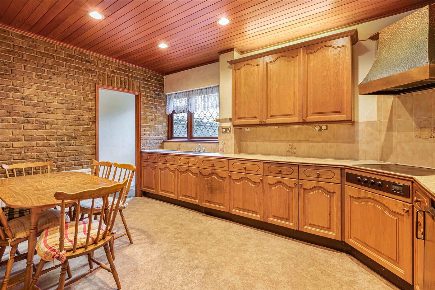 5 bedroom house for sale in South Welling | Robinson Jackson