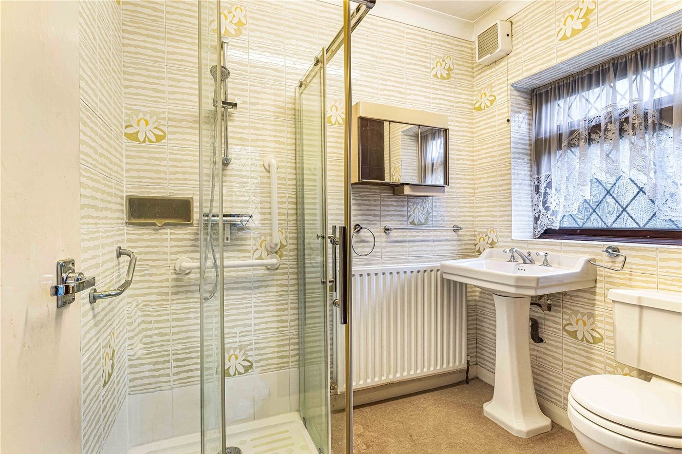 5 bedroom house for sale in Welling | Robinson Jackson