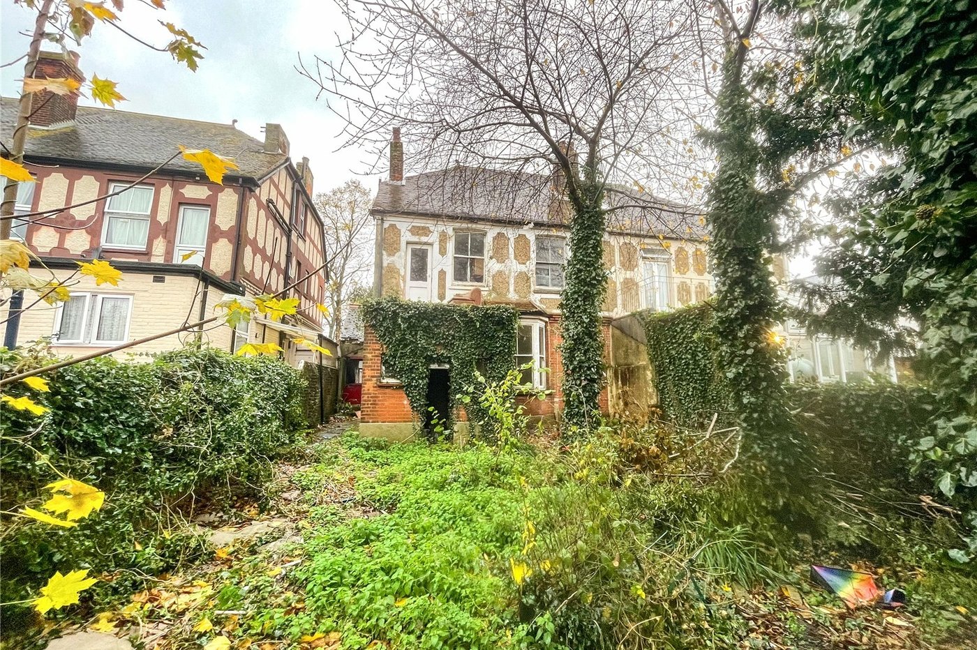 6 bedroom house for sale in Gillingham | Robinson Michael & Jackson