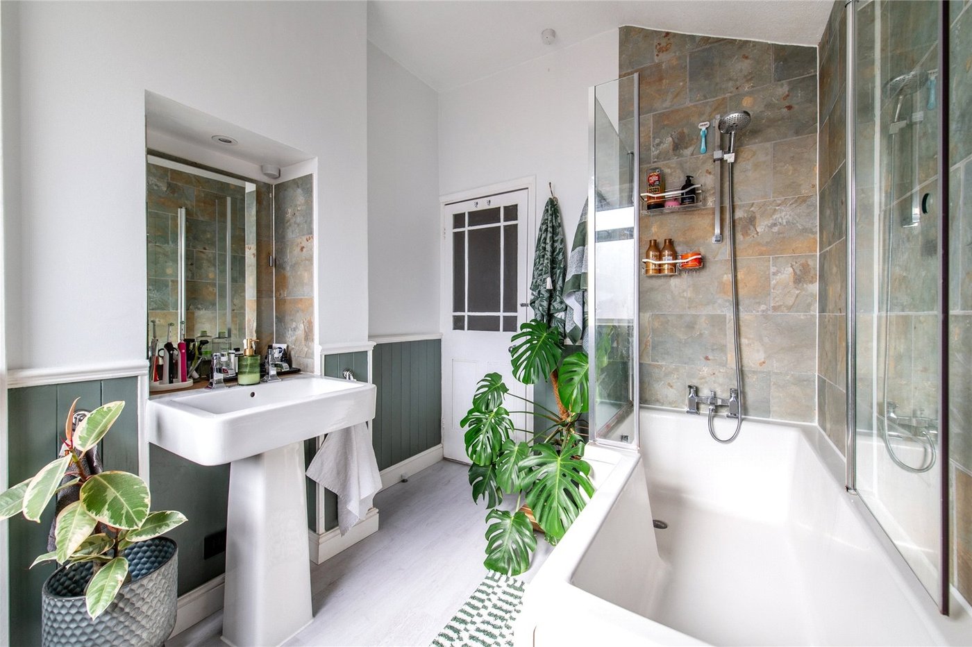 2 bedroom house for sale in Northfleet | Robinson Michael & Jackson