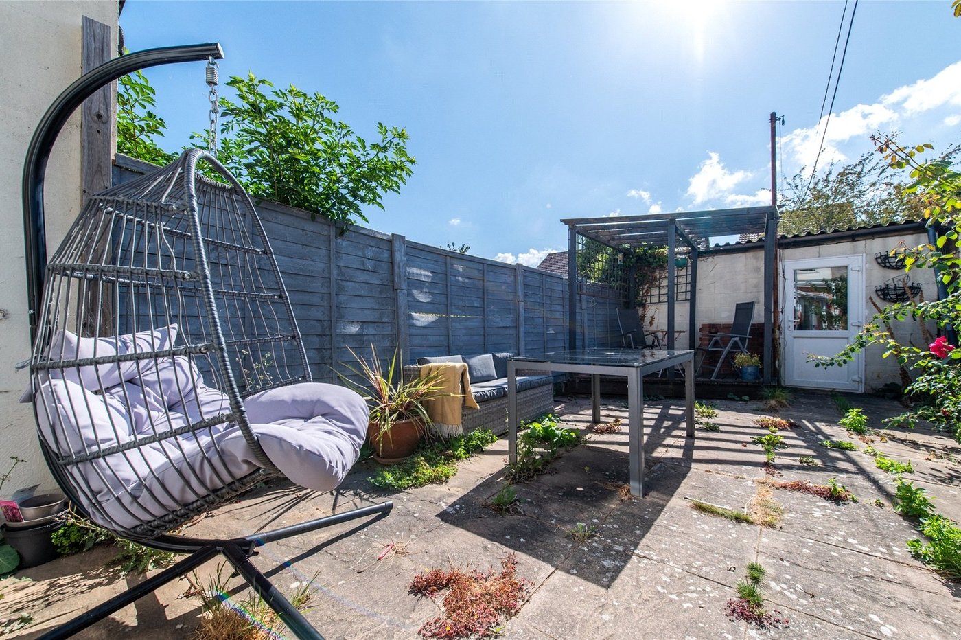 2 bedroom house for sale in Northfleet | Robinson Michael & Jackson