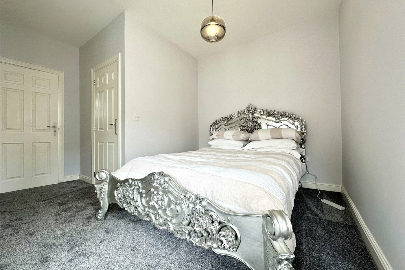 5 bedroom house for sale in Greenhithe | Robinson Jackson