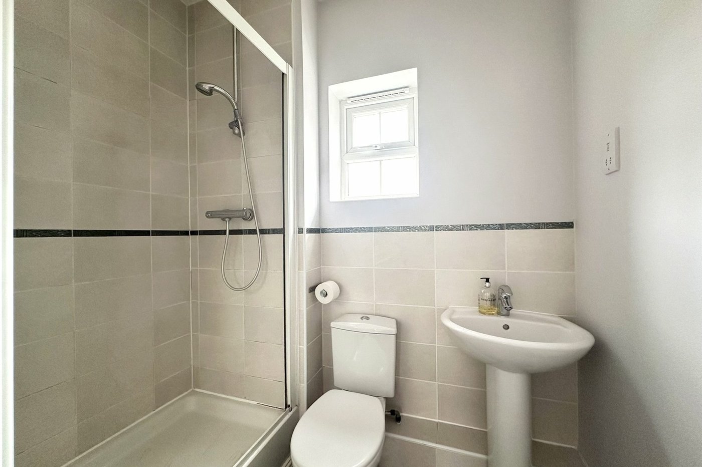 5 bedroom house for sale in Greenhithe | Robinson Jackson