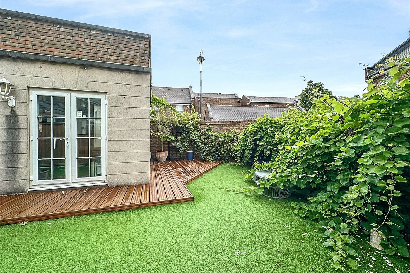 5 bedroom house for sale in Greenhithe | Robinson Jackson