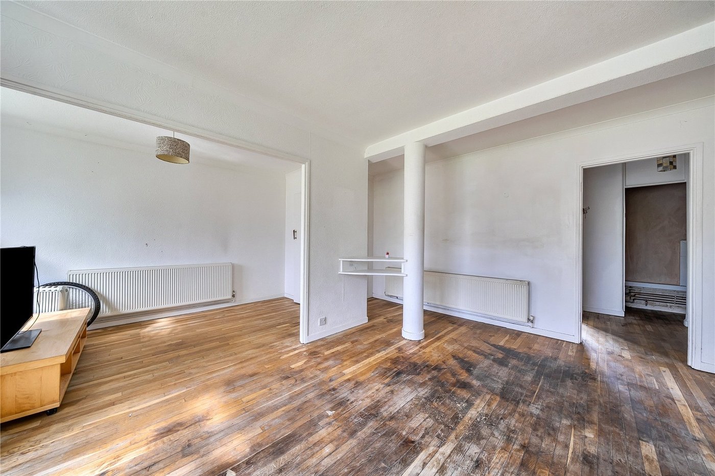 2 bedroom property for sale in Lawrie Park Road | Robinson Jackson