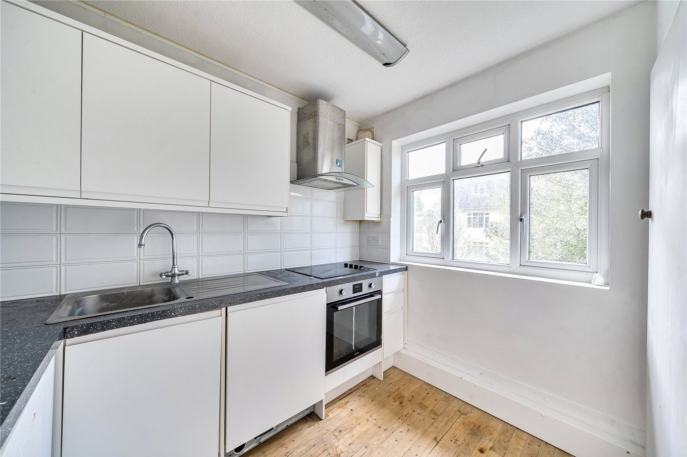 2 bedroom property for sale in Lawrie Park Road | Robinson Jackson