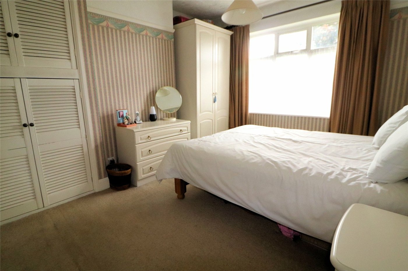 3 bedroom house for sale in Erith | Robinson Jackson