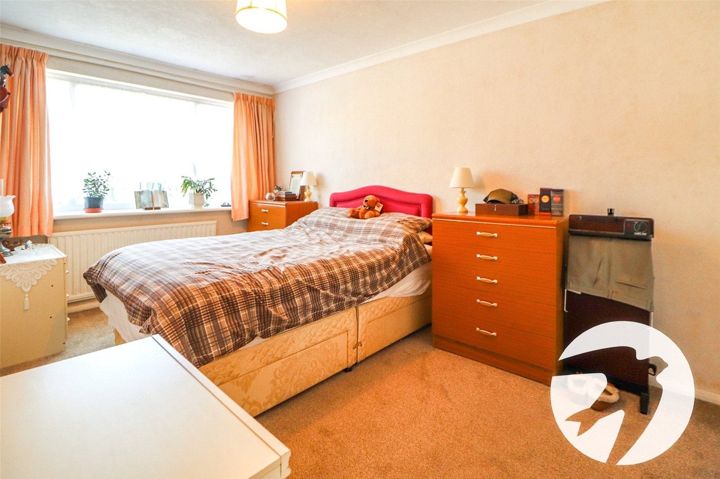 2 bedroom bungalow for sale in Erith | Robinson Jackson