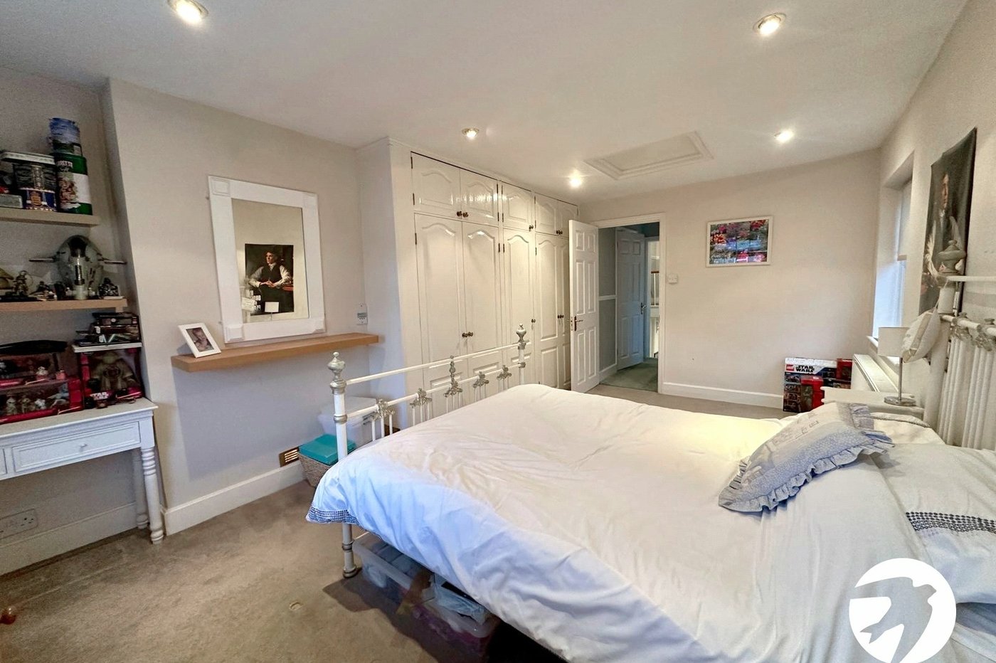 3 bedroom house for sale in Bromley | Robinson Jackson