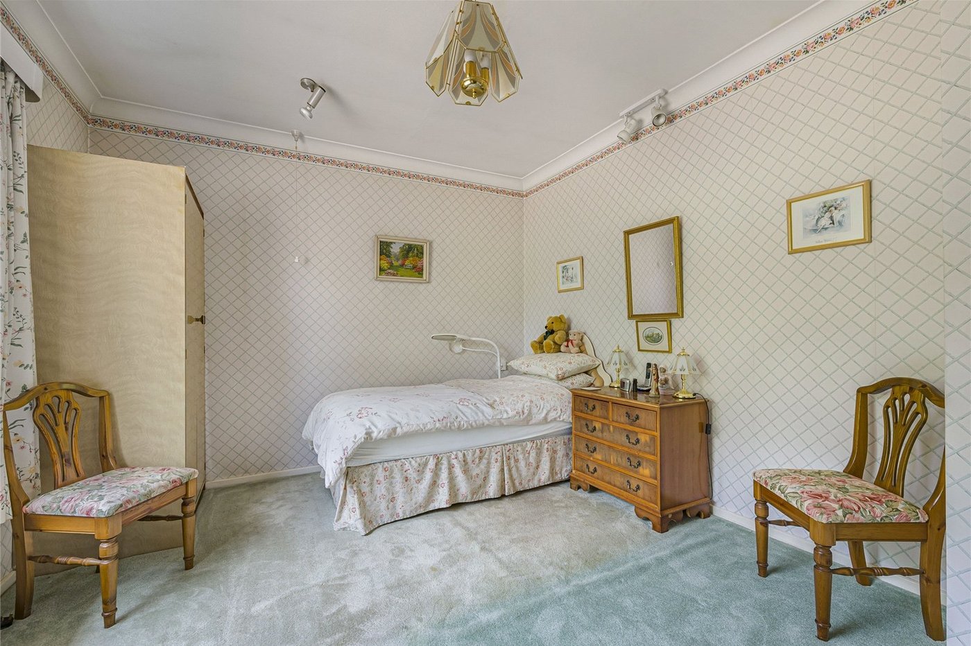 3 bedroom bungalow for sale in Bexley | Robinson Jackson