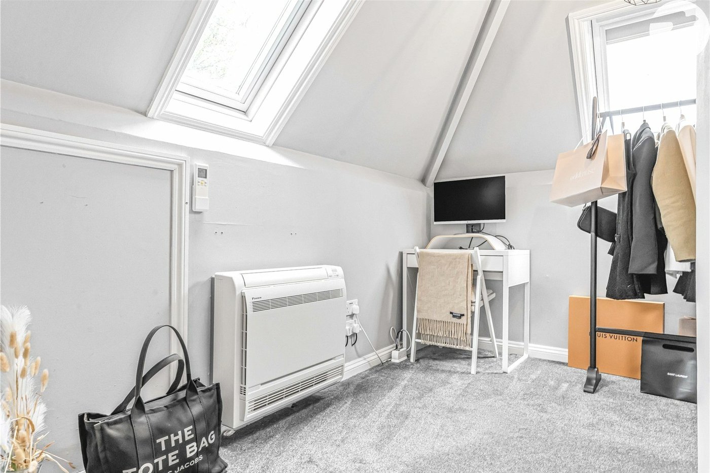 4 bedroom bungalow for sale in Bexley | Robinson Jackson