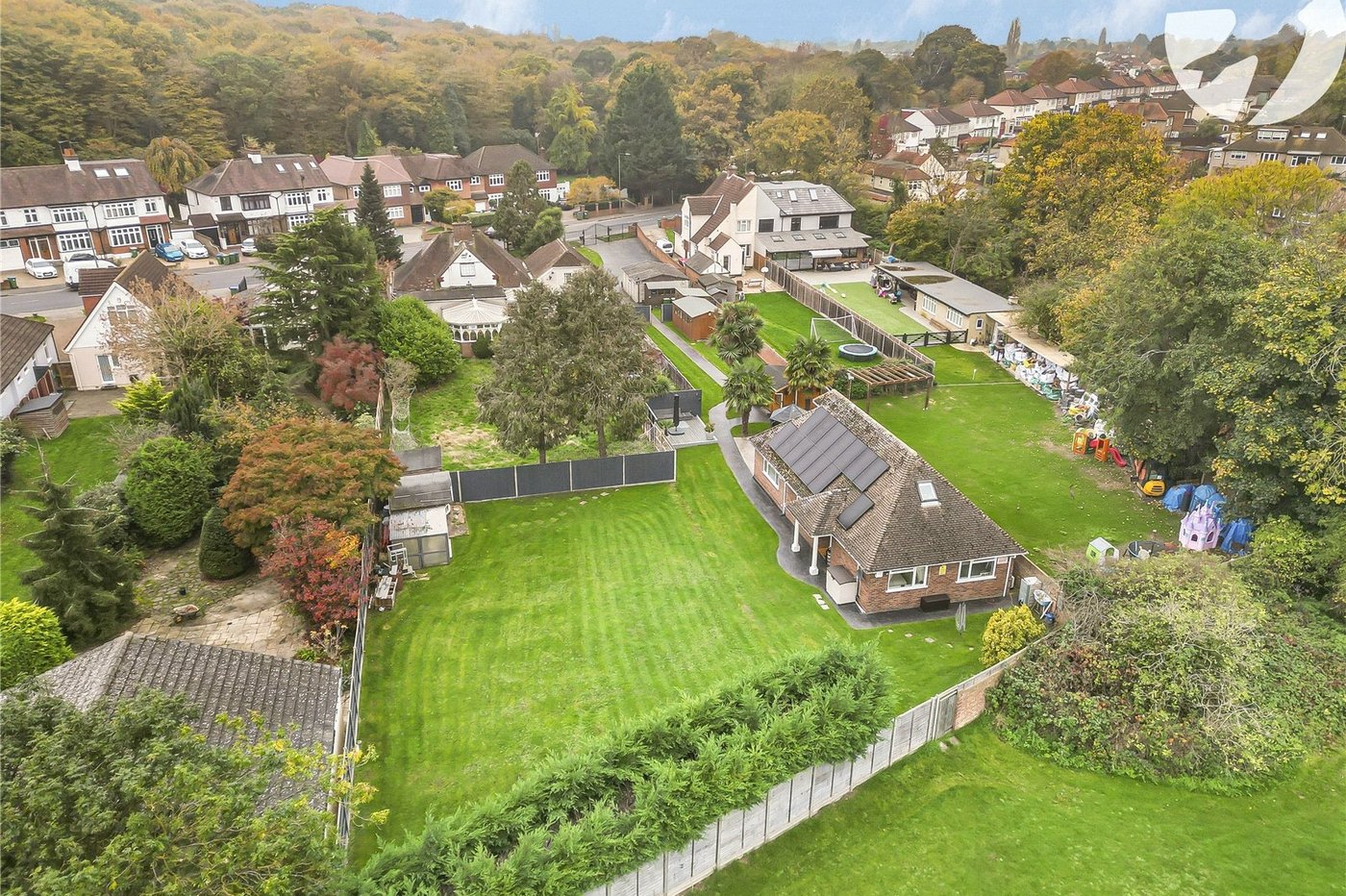 4 bedroom bungalow for sale in Bexley | Robinson Jackson