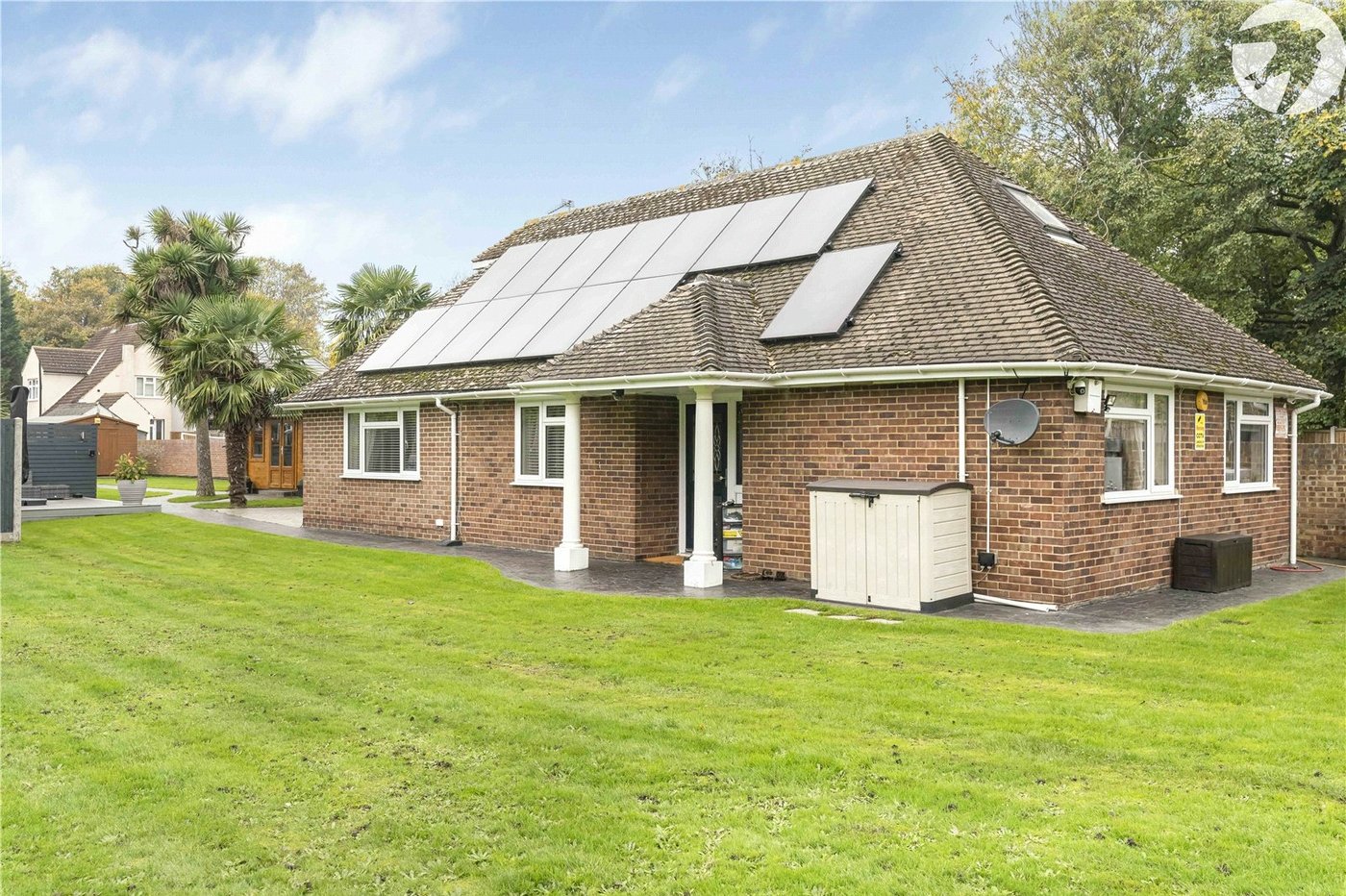 4 bedroom bungalow for sale in Bexley | Robinson Jackson