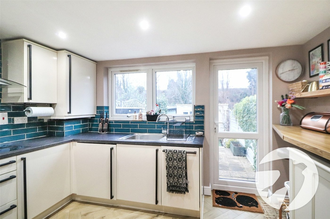 2 bedroom house for sale in Barnehurst | Robinson Jackson