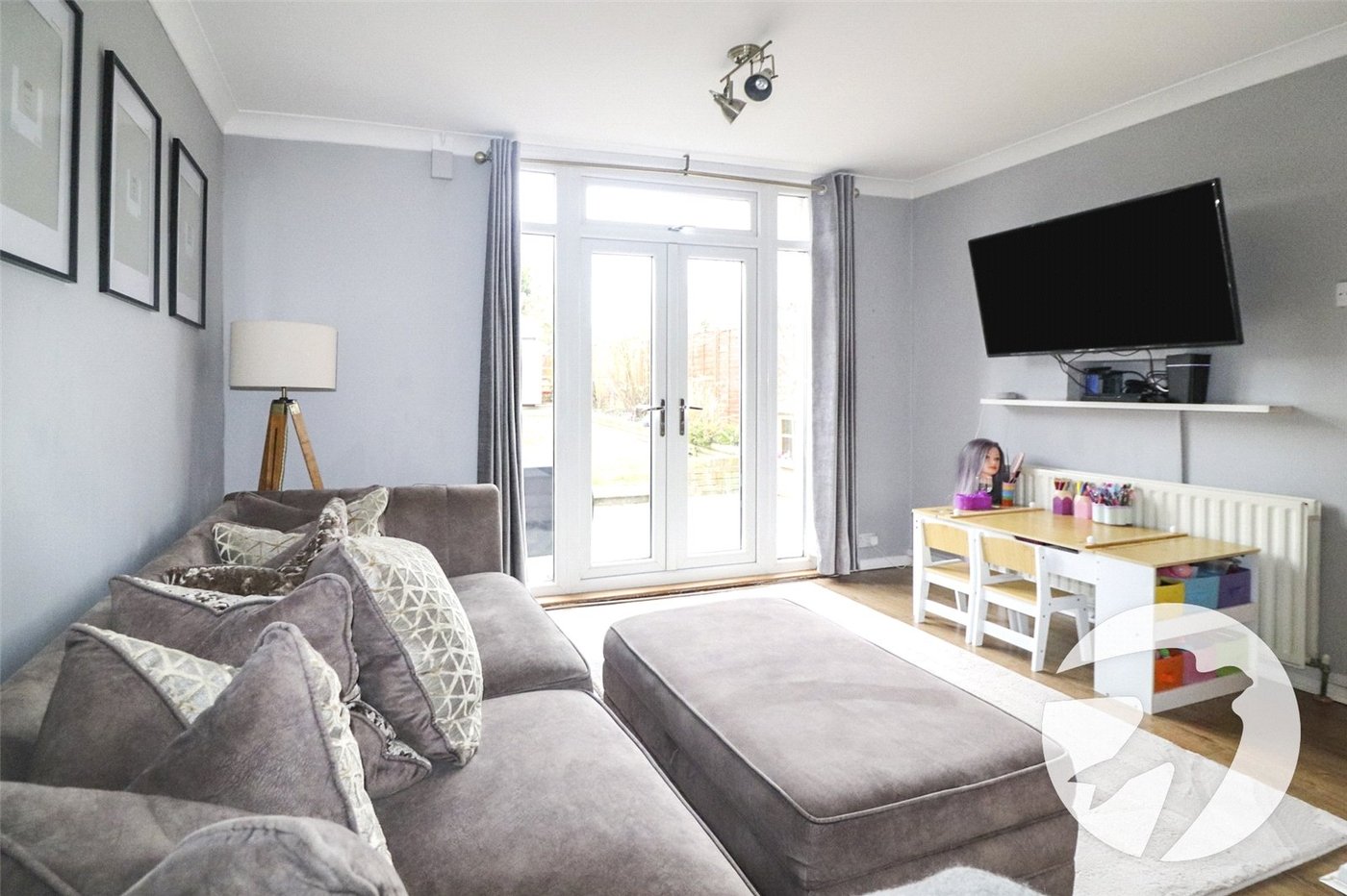 2 bedroom house for sale in Barnehurst | Robinson Jackson
