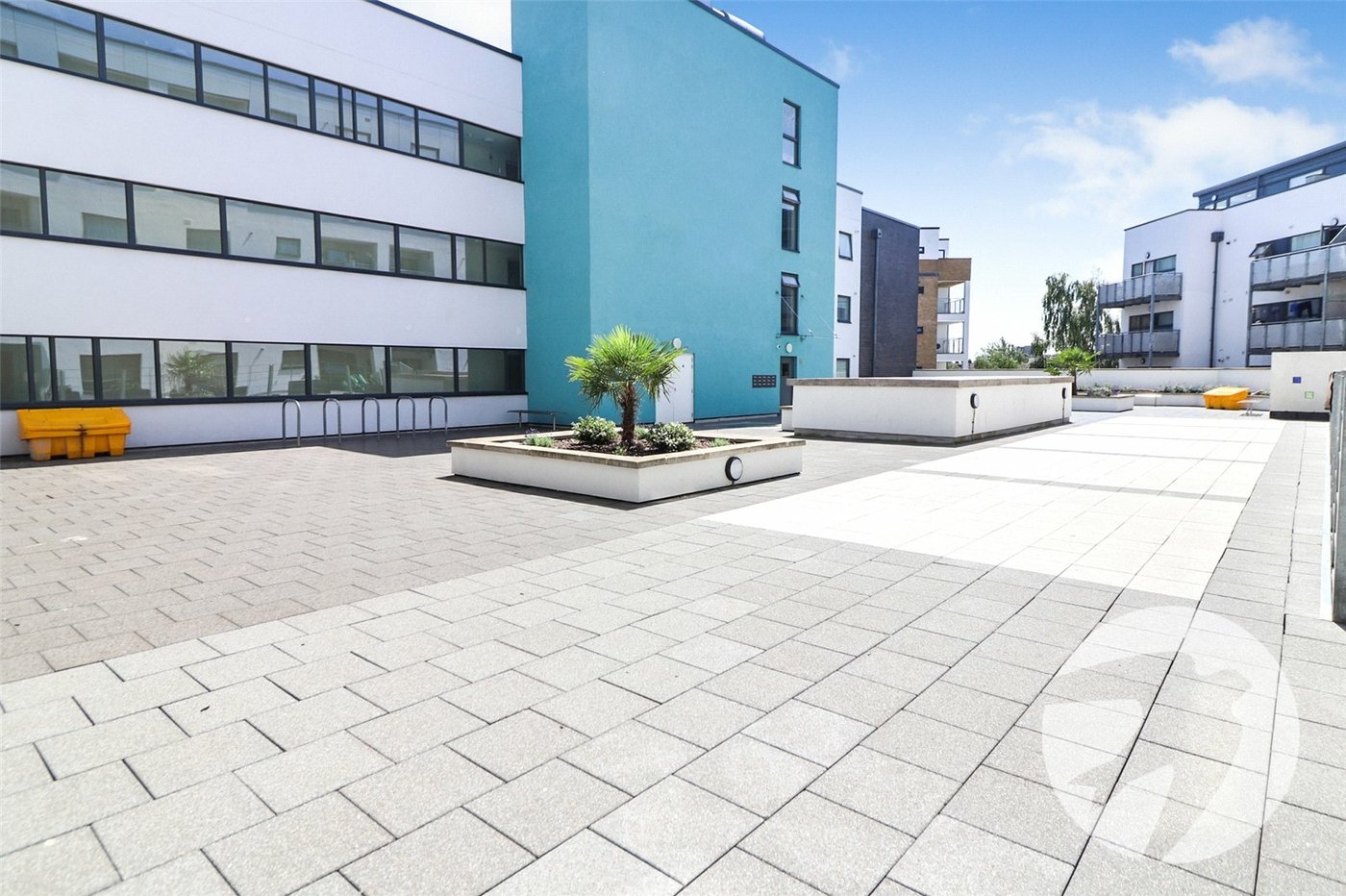 2 bedroom property for sale in 102 Erith High Street | Robinson Jackson