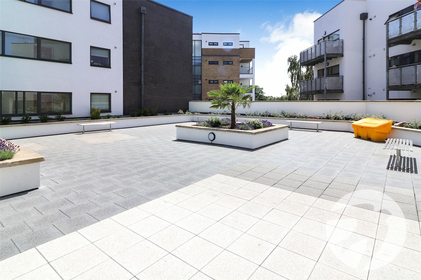 2 bedroom property for sale in 102 Erith High Street | Robinson Jackson