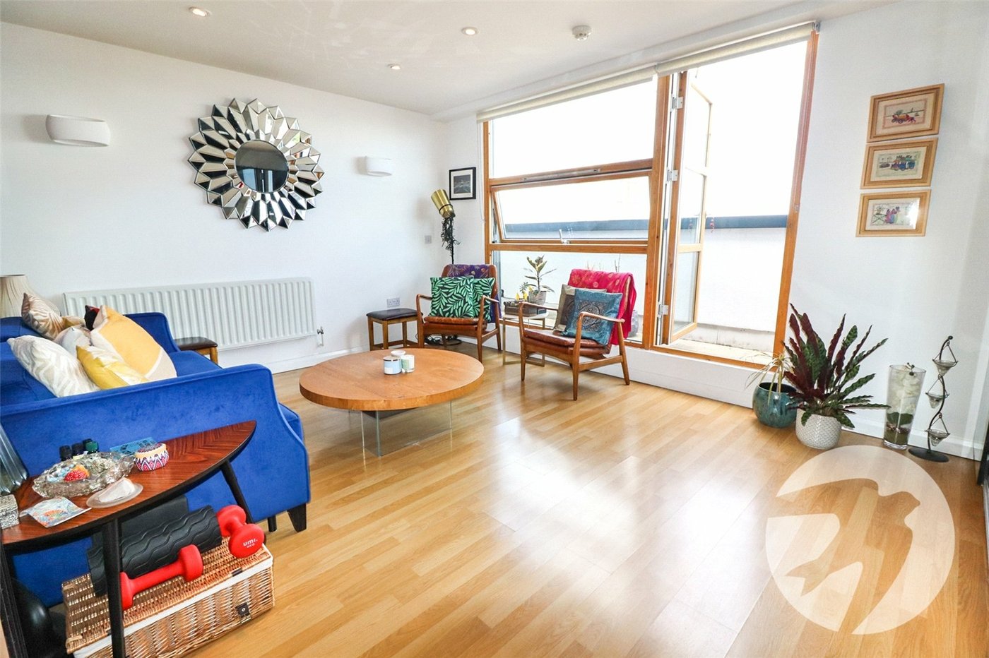 2 bedroom property for sale in 102 Erith High Street | Robinson Jackson