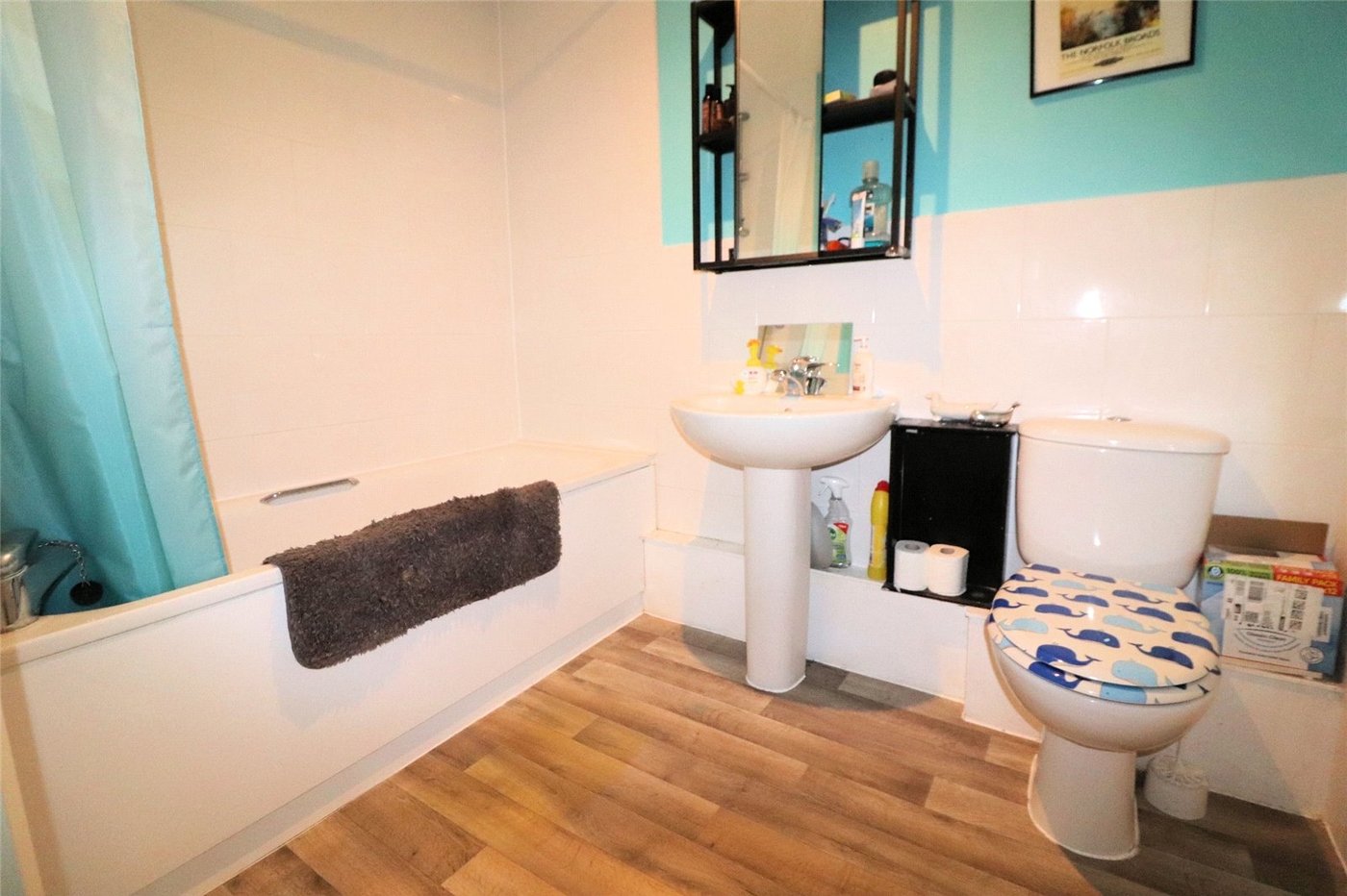 2 bedroom property for sale in 102 Erith High Street | Robinson Jackson