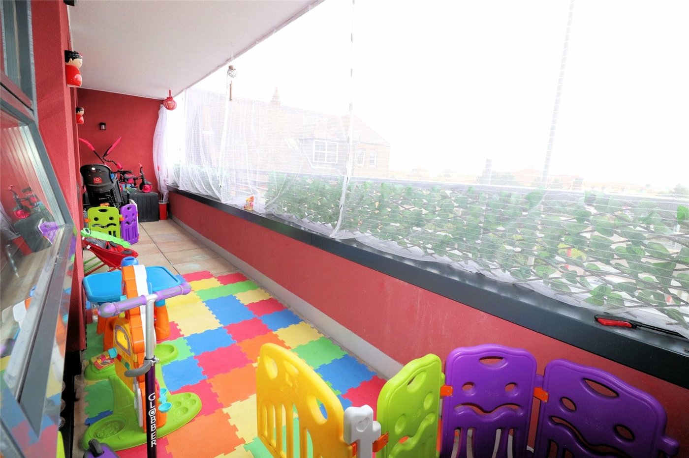 2 bedroom property for sale in 102 Erith High Street | Robinson Jackson