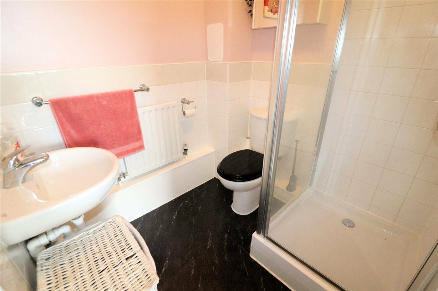 2 bedroom property for sale in 102 Erith High Street | Robinson Jackson