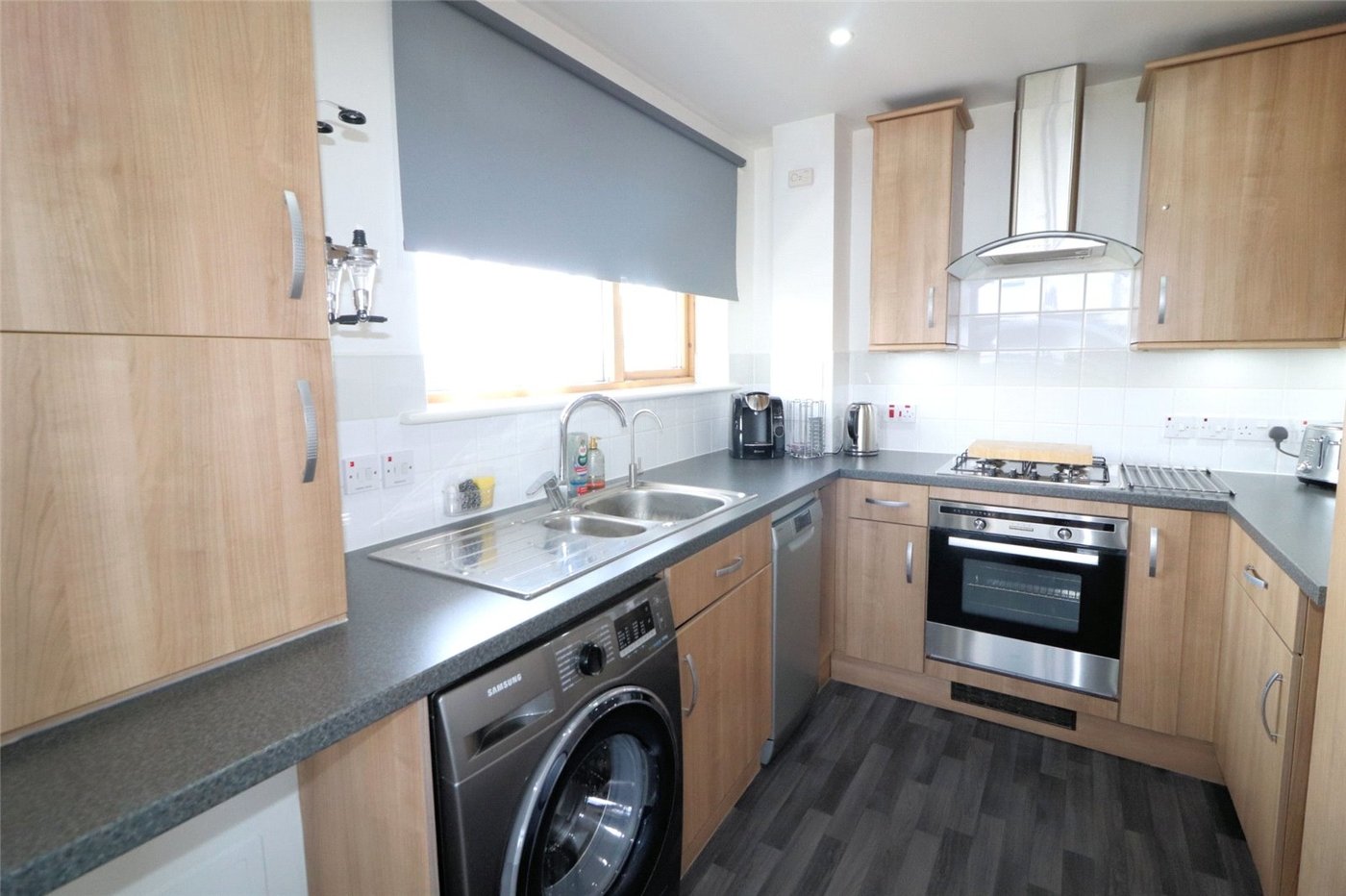 2 bedroom property for sale in 102 High Street | Robinson Jackson