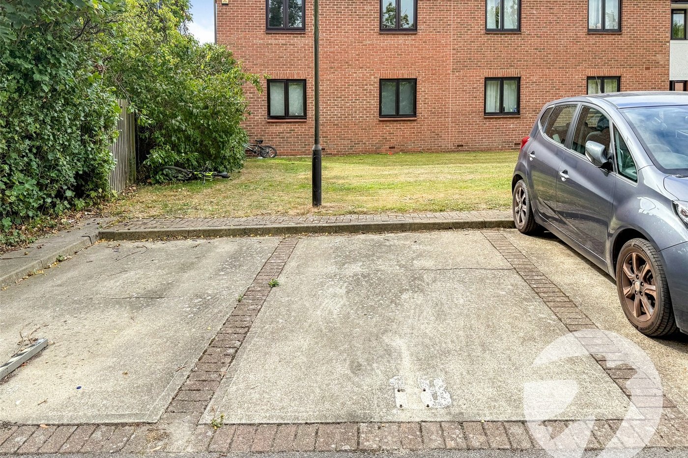 2 bedroom property for sale in London | Robinson Jackson