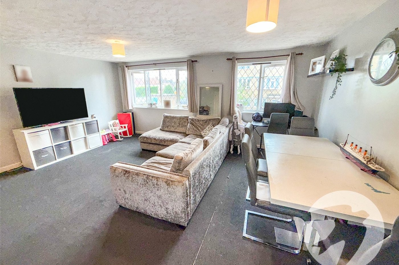 2 bedroom property for sale in London | Robinson Jackson