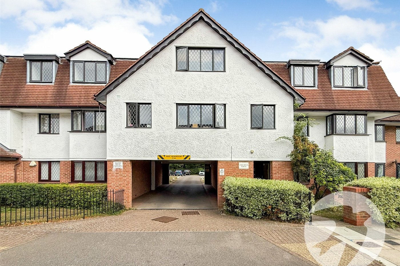 2 bedroom property for sale in London | Robinson Jackson