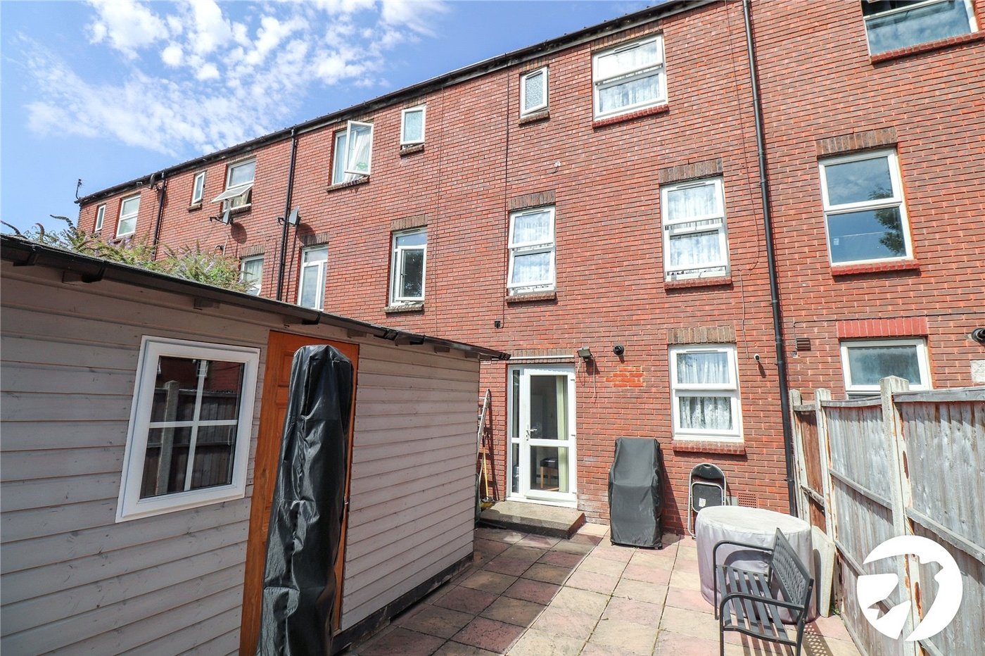 3 bedroom property for sale in Erith | Robinson Jackson