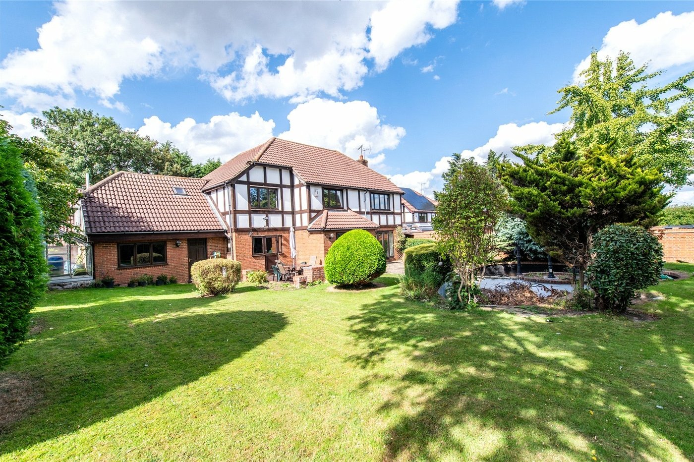 5 bedroom house for sale in Gravesend | Robinson Michael & Jackson