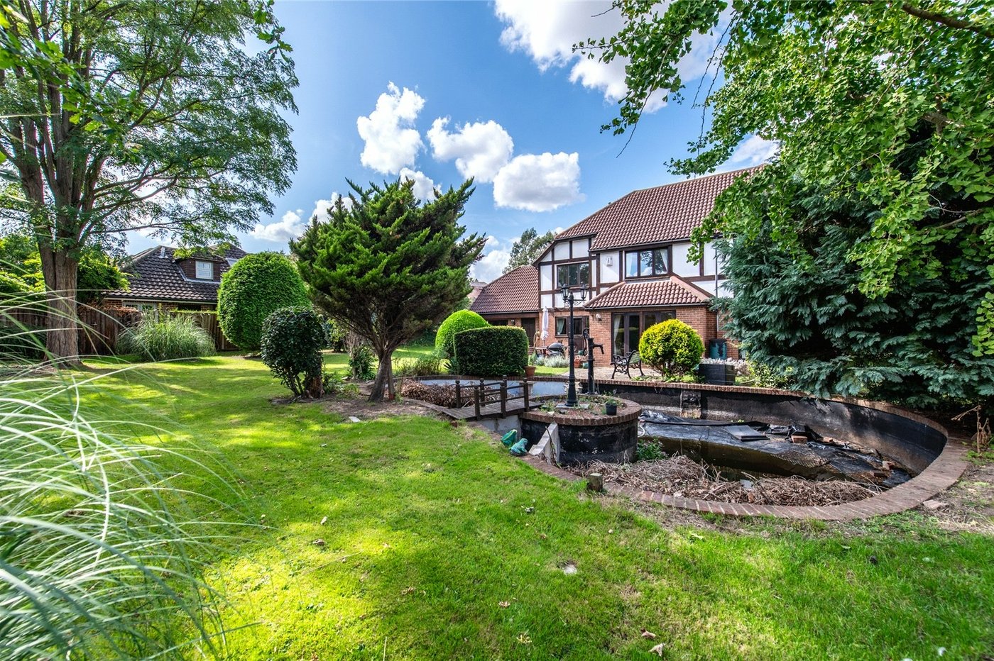 5 bedroom house for sale in Gravesend | Robinson Michael & Jackson