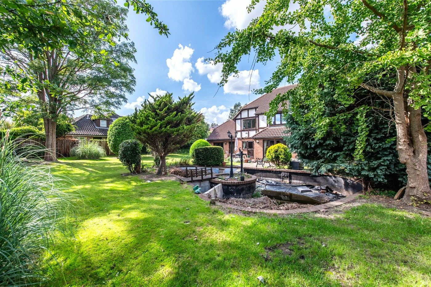 5 bedroom house for sale in Gravesend | Robinson Michael & Jackson