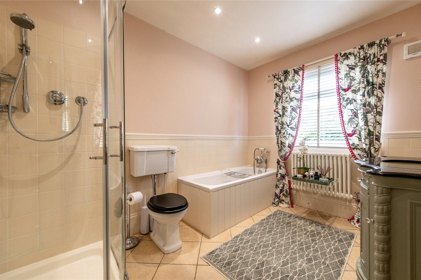 5 bedroom house for sale in Gravesend | Robinson Michael & Jackson