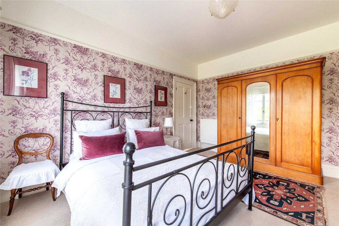 5 bedroom house for sale in Gravesend | Robinson Michael & Jackson