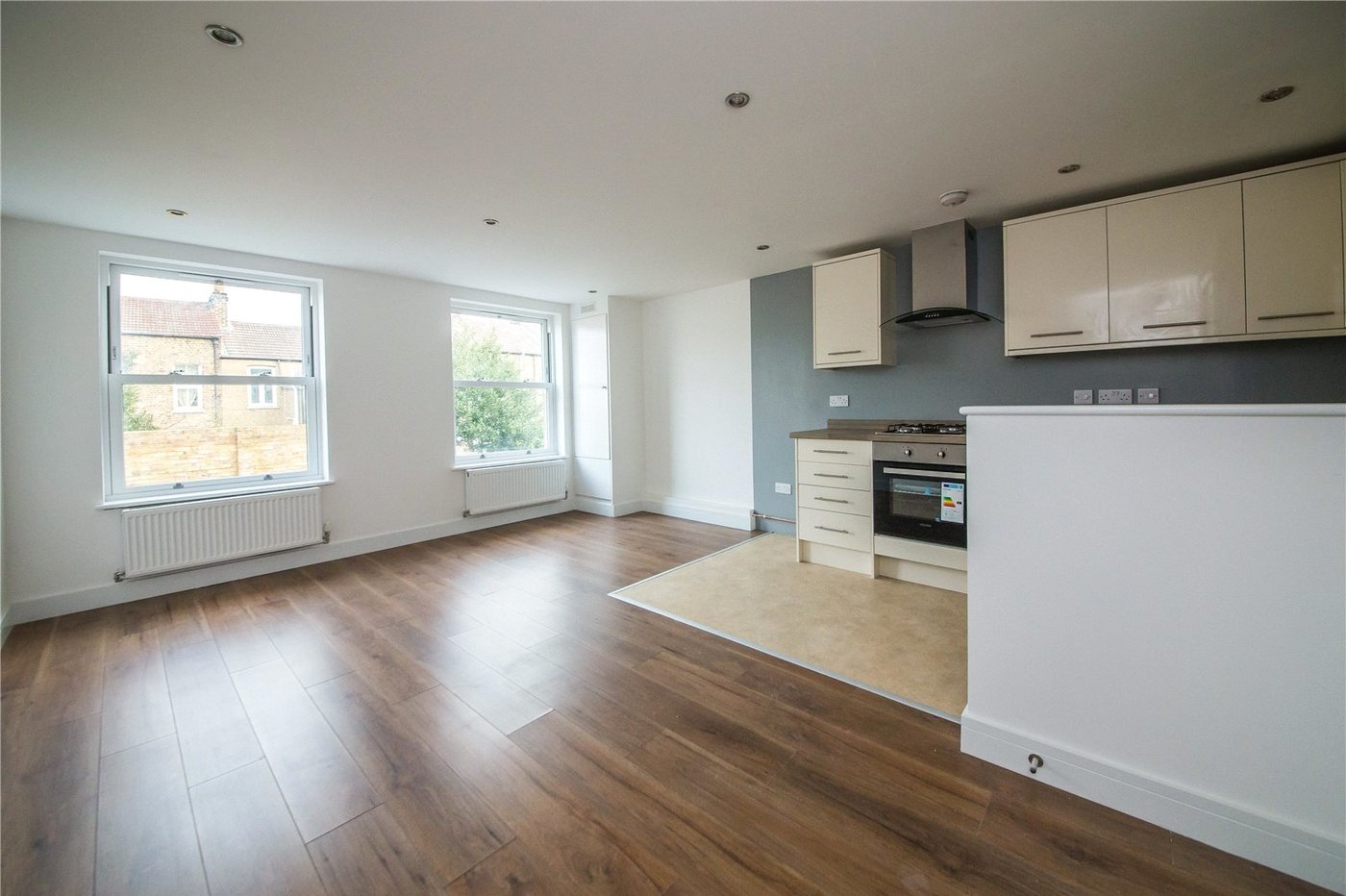 2 bedroom property for sale in Gravesend | Robinson Michael & Jackson