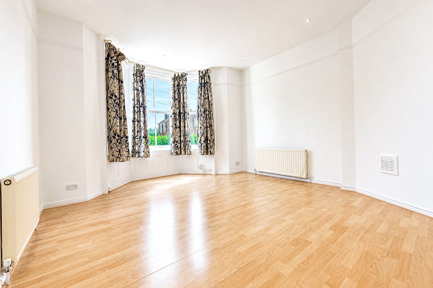 1 bedroom property for sale in London | Robinson Jackson