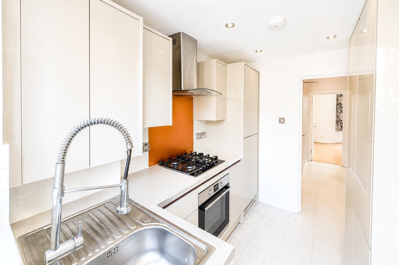1 bedroom property for sale in London | Robinson Jackson