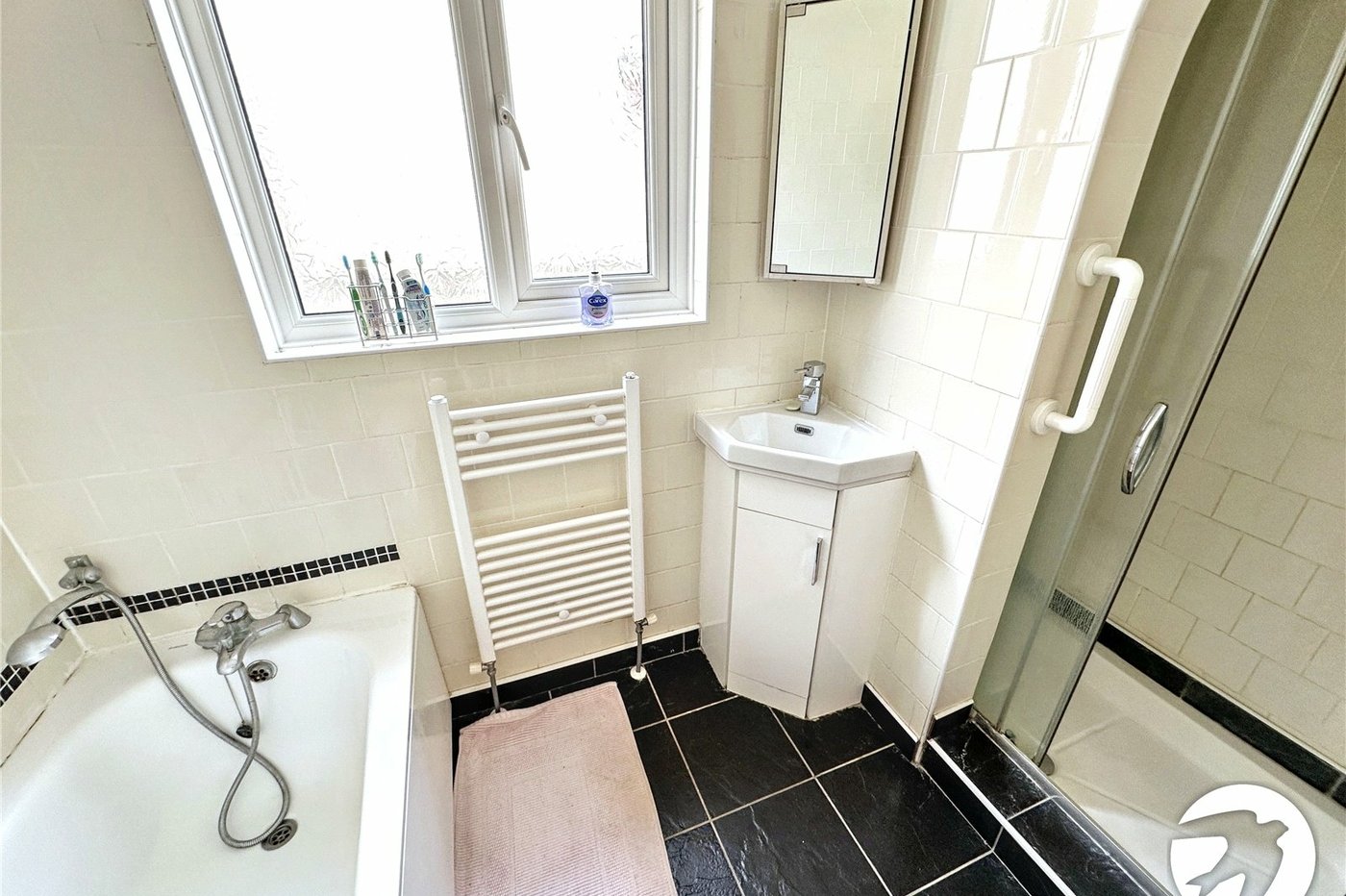 3 bedroom bungalow for sale in Rochester | Robinson Michael & Jackson